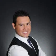 Guillermo Palomarez, Realtor at National Realty Group