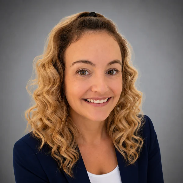Victoria Smith, Real Estate Salesperson at National Realty Group